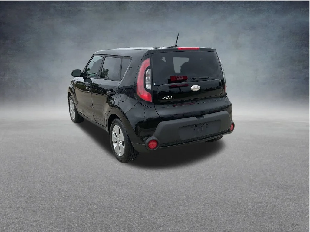 Used 2016 Black Kia Base image 5