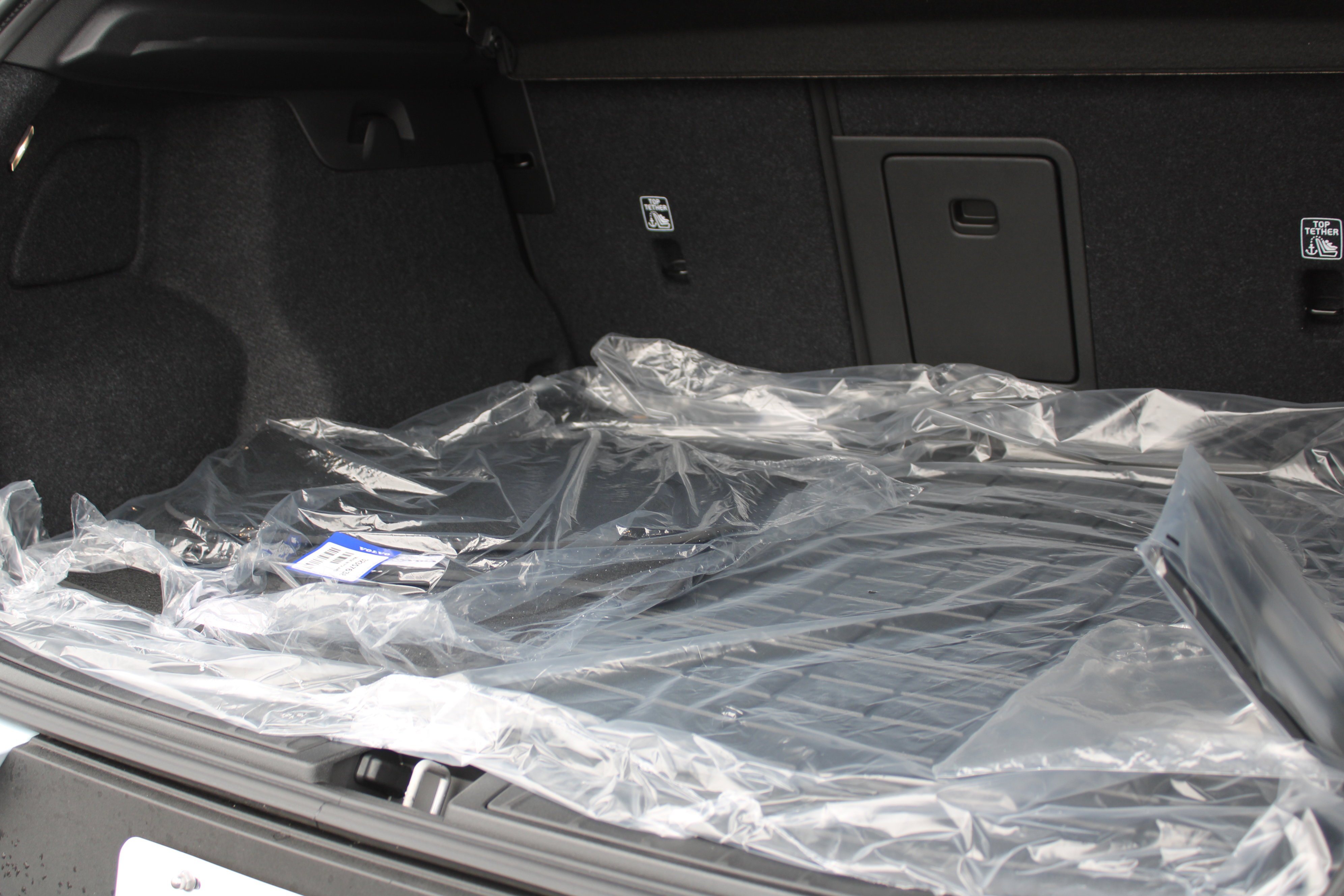 New 2026 Cloud Blue Volvo Plus image 51
