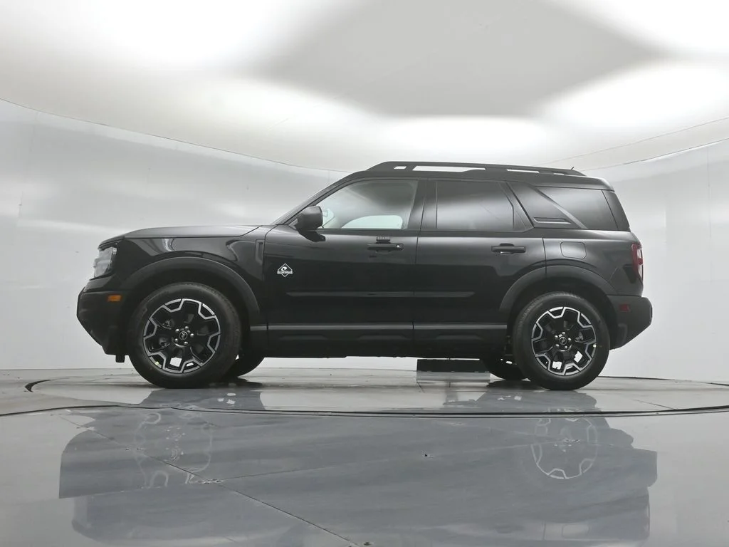 New 2026 Shadow Black Ford Outer Banks image 7