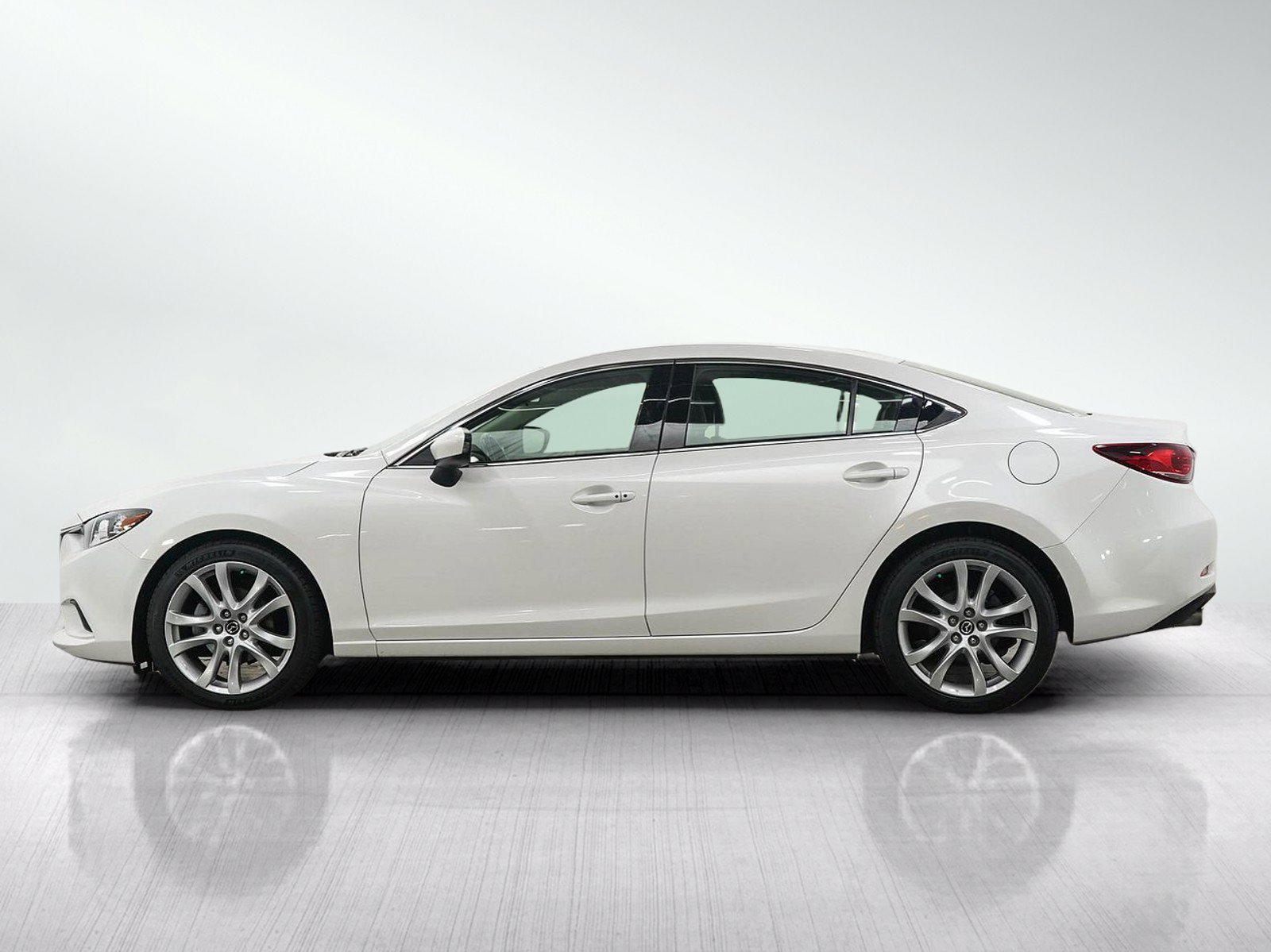 Used 2016 Mazda MAZDA6 i Touring with VIN JM1GJ1V54G1415543 for sale in Burnsville, Minnesota