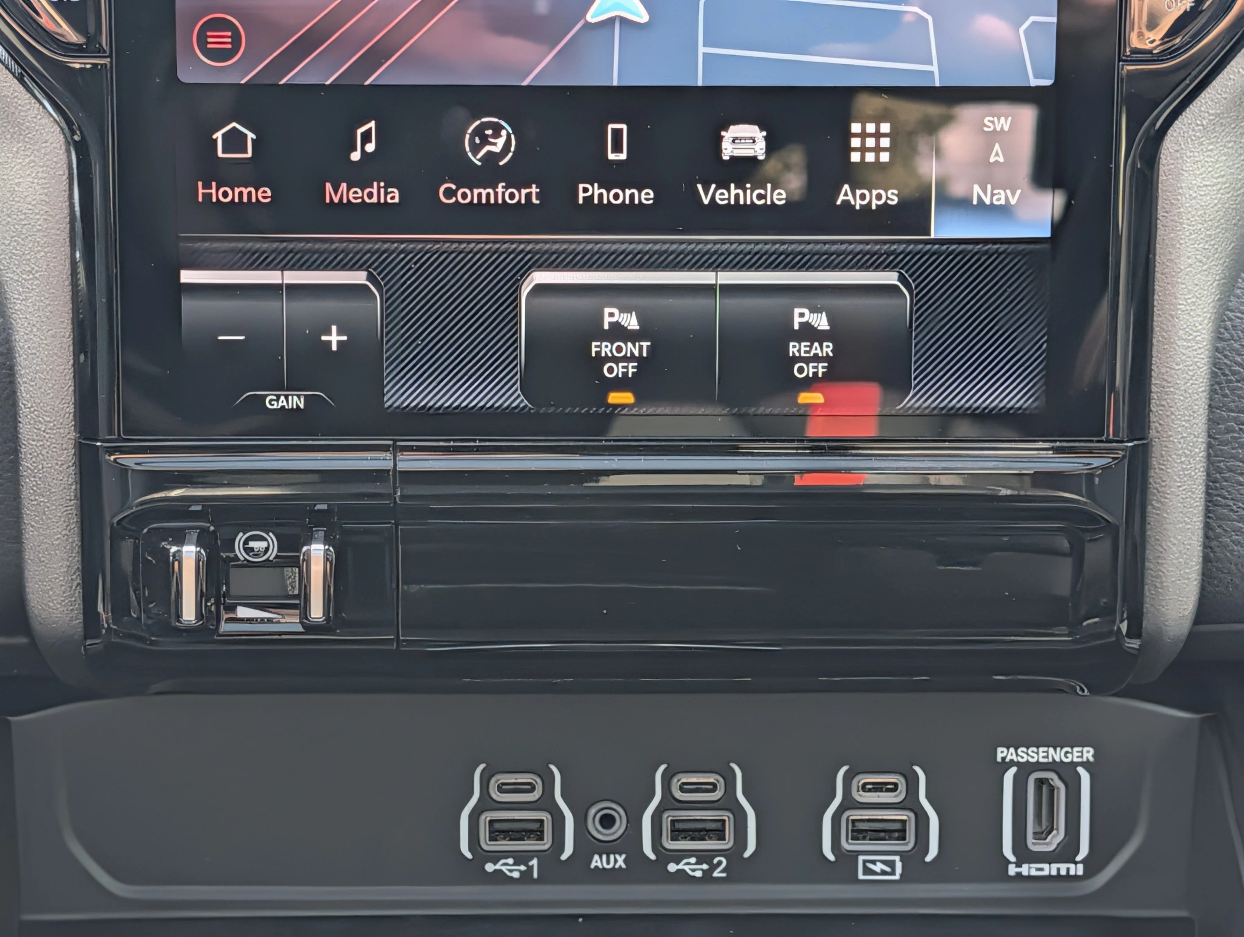 New 2026 Molten Red Pearl-Coat Exterior Paint RAM Laramie image 18