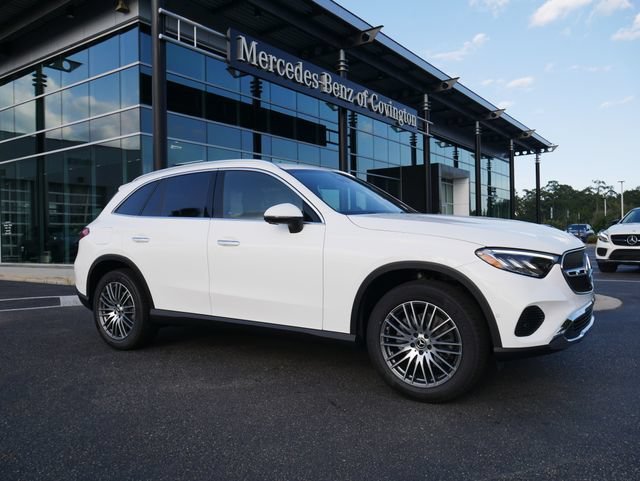 New 2026 Polar White Mercedes-Benz GLC 300 image 24