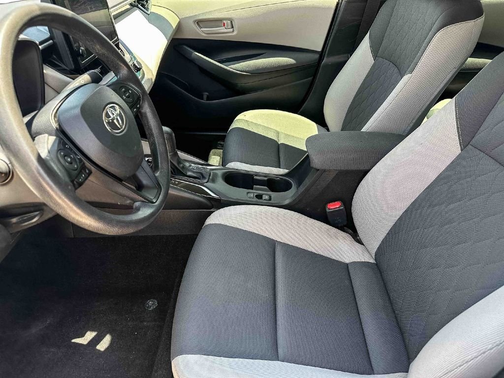 Used 2023 White Toyota LE image 12