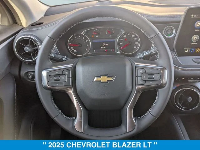 2025 Chevrolet Blazer 3LT - Photo 17