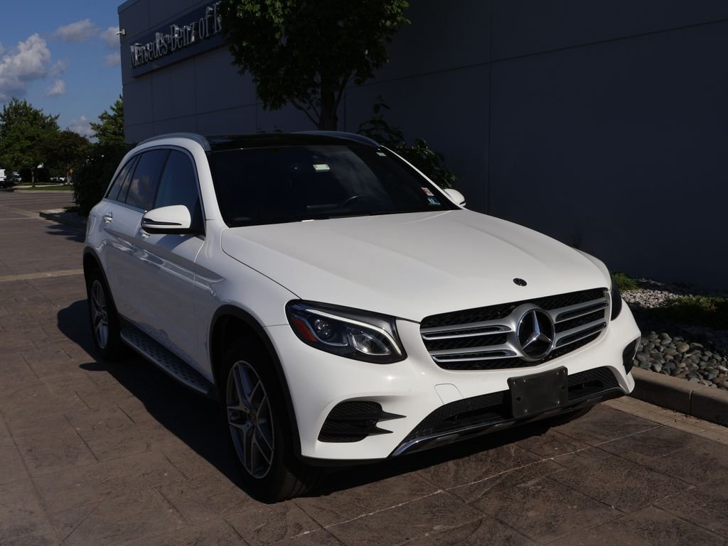 2019 Mercedes-Benz GLC GLC300 4MATIC's photo