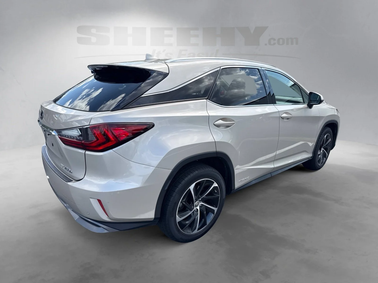 Used 2017 Beige Lexus 450h image 7