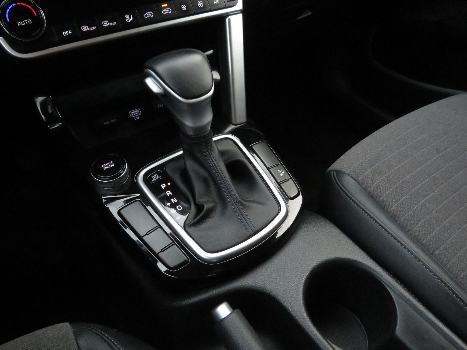 Used 2022 Cherry Black Kia S image 28