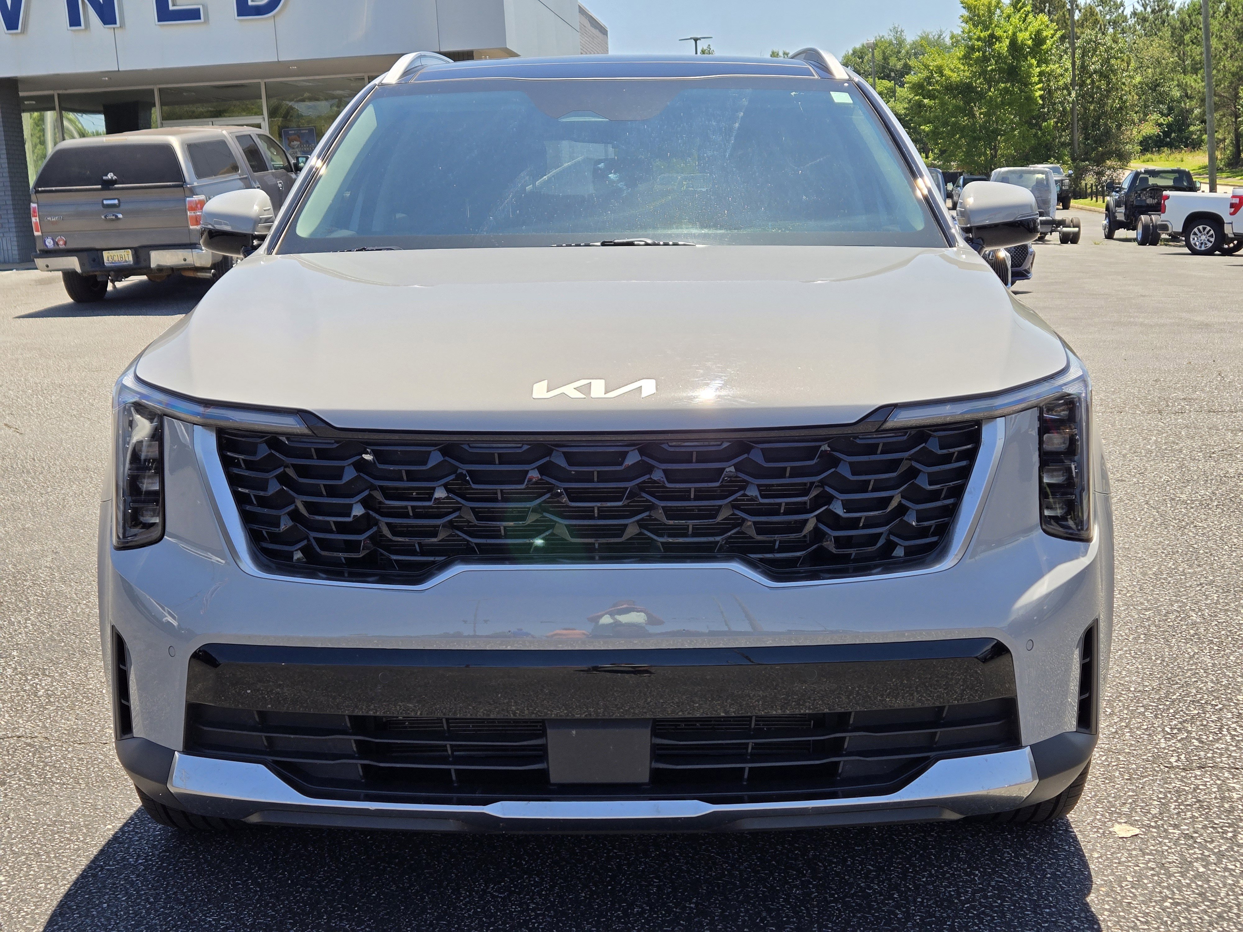 Used 2025 Gray Kia S image 3
