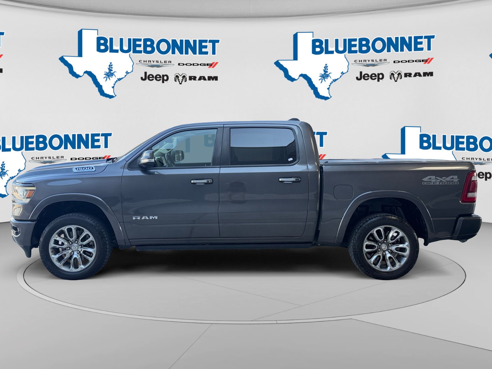 Used 2022 Granite Crystal Metallic Clearcoat Ram Laramie image 8