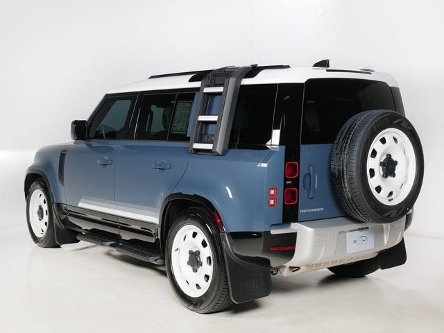 Used 2025 Blue Land Rover S image 34