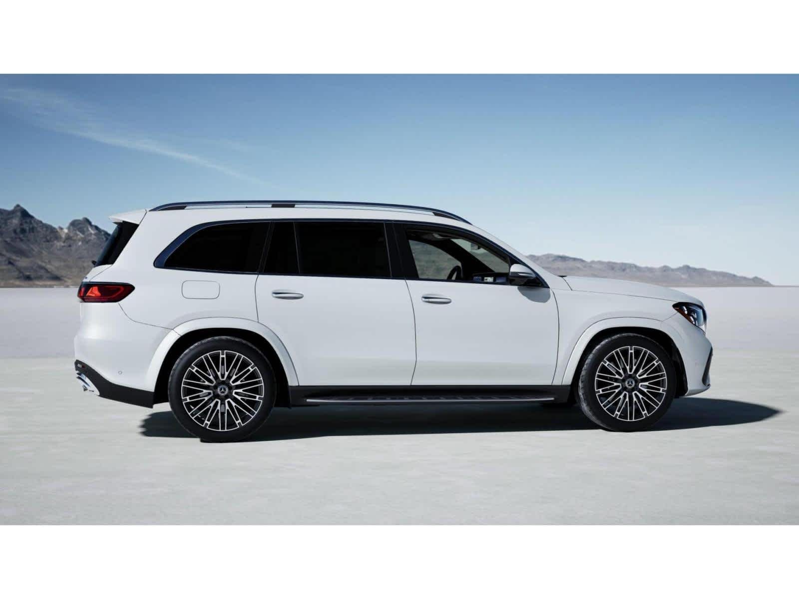 New 2027 MANUFAKTUR Moonlight White Metallic Mercedes-Benz GLS 450 image 16