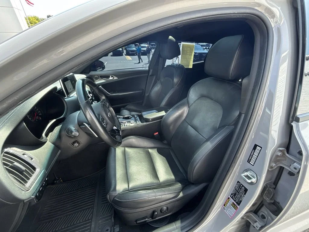 Used 2021 White Kia GT1 image 13