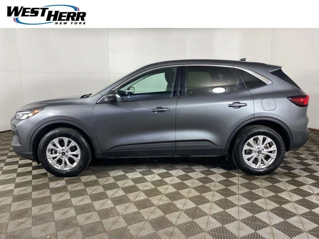 Used 2023 Carbonized Gray Metallic Ford Active image 27