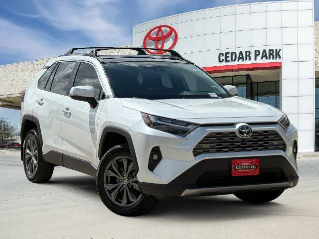 Certified Used 2025 WIND CHILL PEARL Toyota Limited image 30
