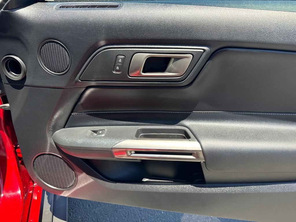 Used 2020 Red Ford Shelby GT500 image 11