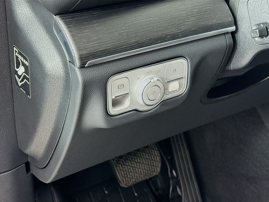 Certified Used 2026 Black Mercedes-Benz GLE 350 image 11
