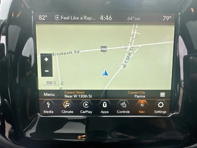 Used 2018 Gray Jeep Limited image 21