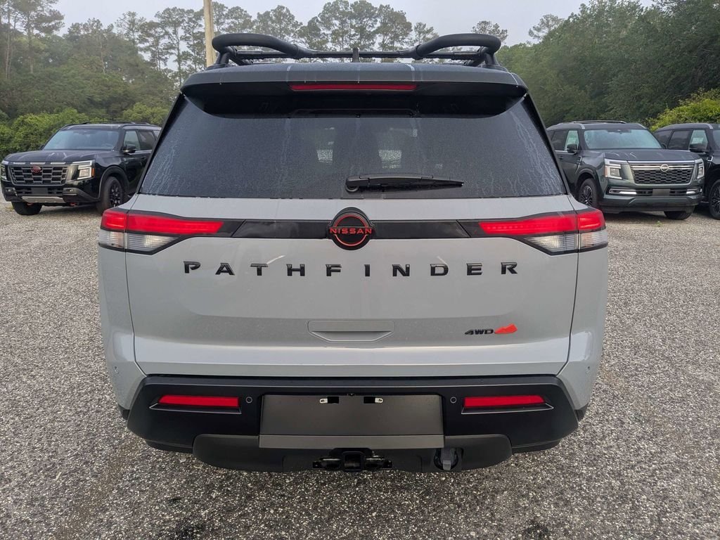 New 2026 Boulder Gray Pearl / Super Black Two-tone Nissan Rock Creek® image 5