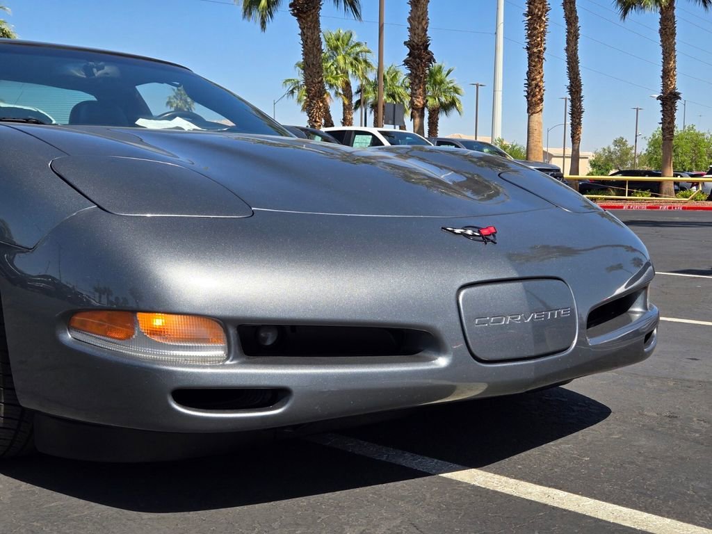 2004 Chevrolet Corvette Base - Photo 8