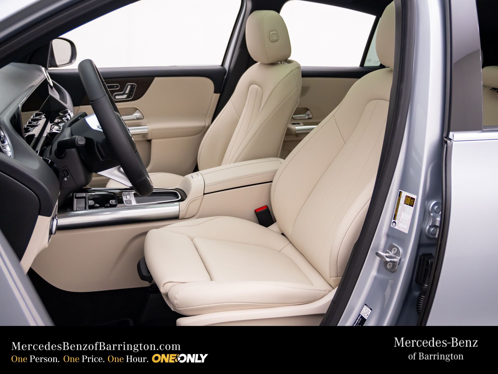 New 2026 Cirrus Silver Metallic Mercedes-Benz GLA 250 image 18