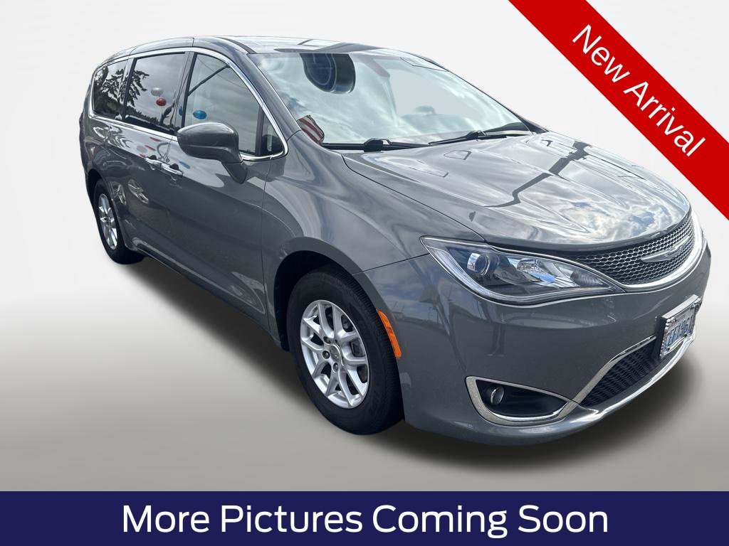 2020 Chrysler Pacifica Touring