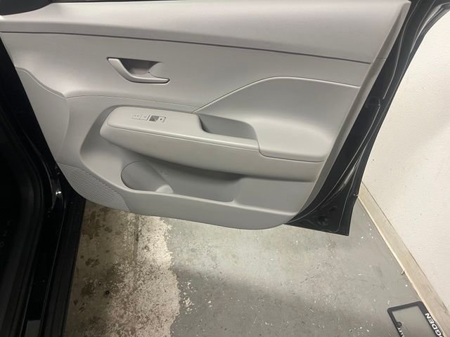 Used 2025 Black Hyundai SEL image 26