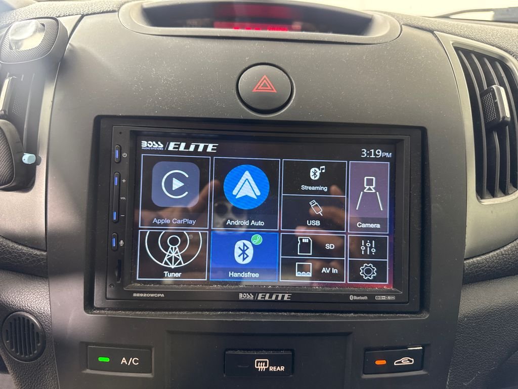 Used 2011 Silver Kia SX image 22