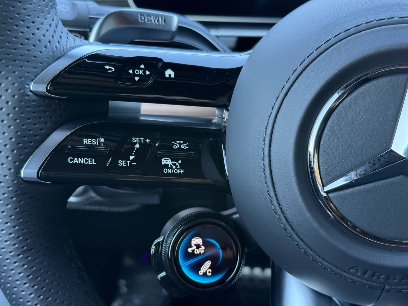New 2026 MANUFAKTUR Alpine Grey Mercedes-Benz AMG® GLE 53 image 22