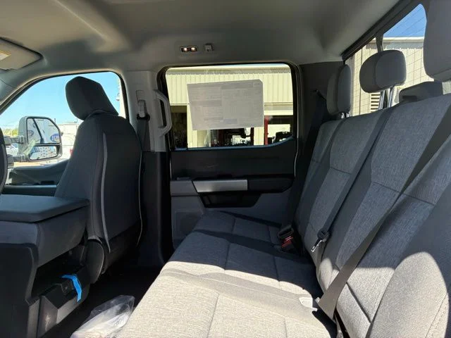 New 2026 Oxford White Ford XL image 9