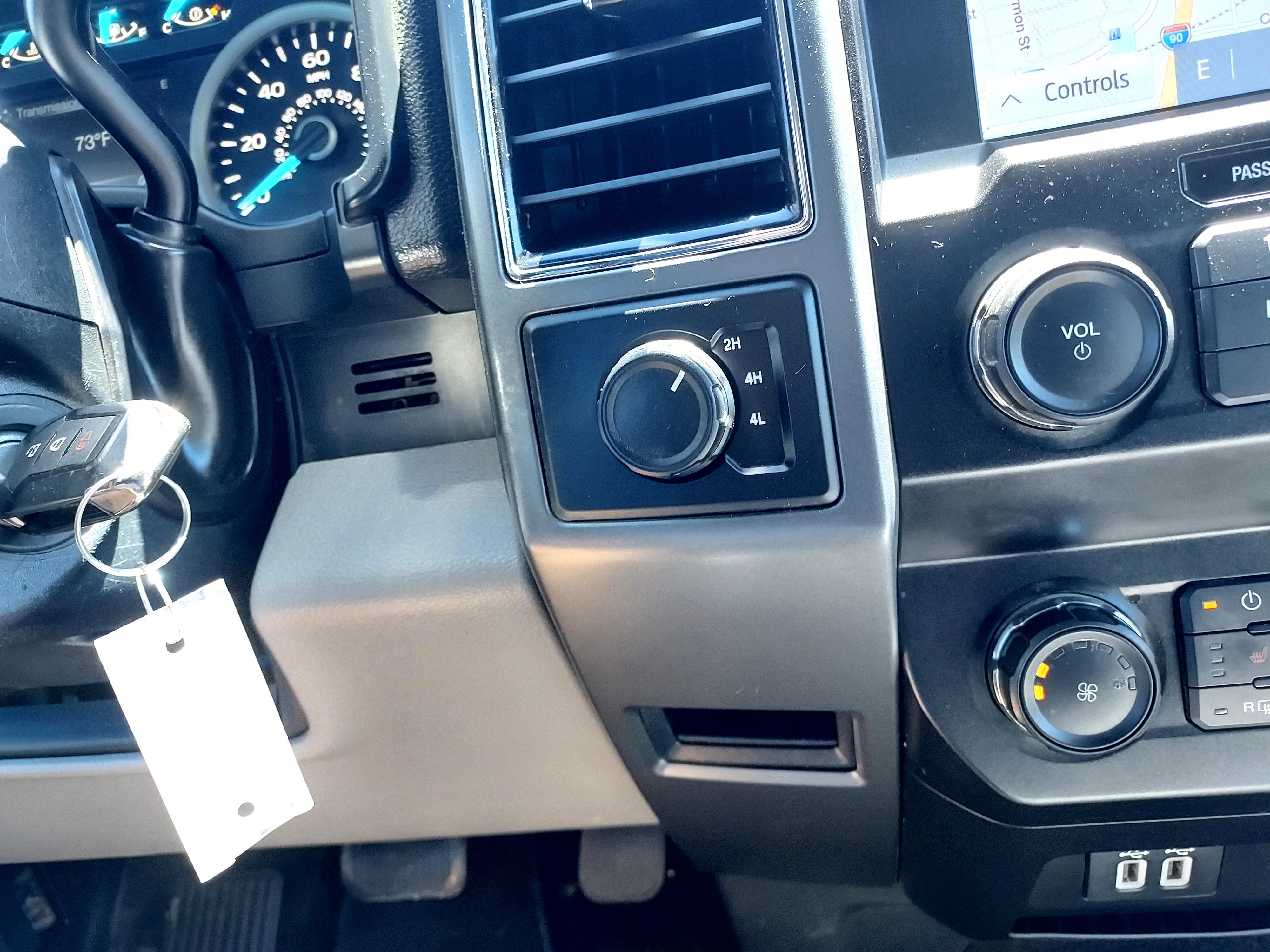 Used 2020 Silver Ford XLT image 31