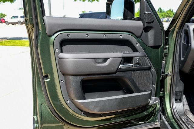 New 2026 Woolstone Green Land Rover S image 54