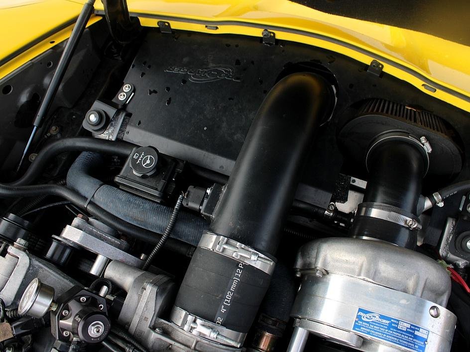 Used 2009 Yellow Chevrolet Z06 image 18