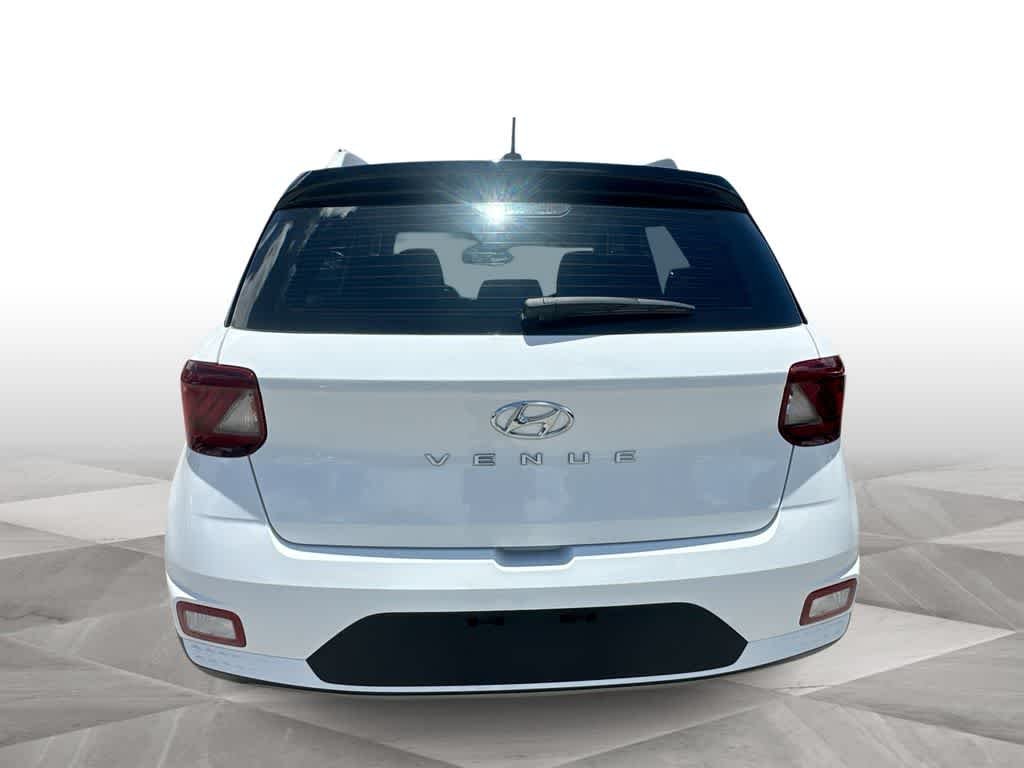 Used 2024 Lunar White Hyundai Limited image 7
