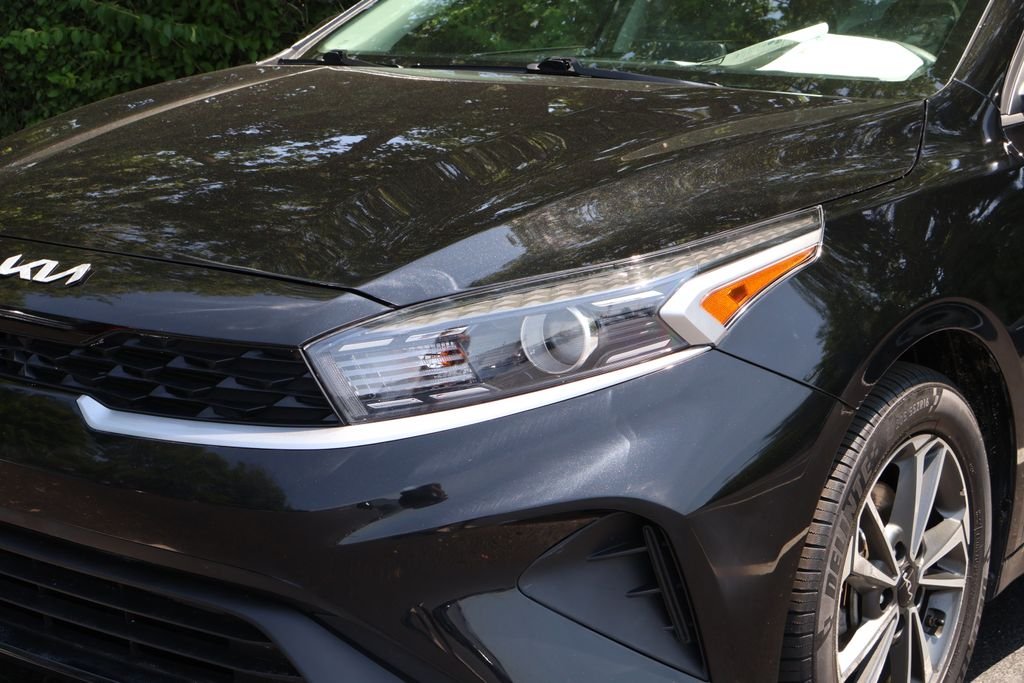 2024 Kia Forte LXS - Photo 3