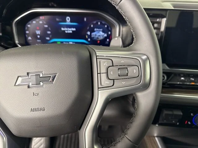 New 2026 Summit White Chevrolet RST image 24