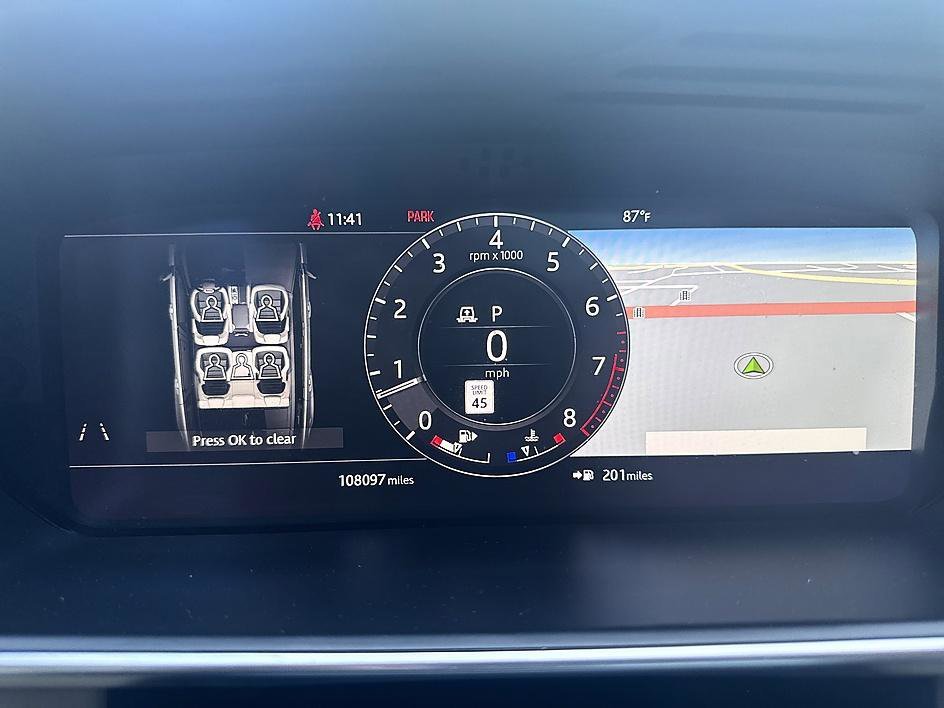 Used 2018 Fuji White Land Rover HSE image 14