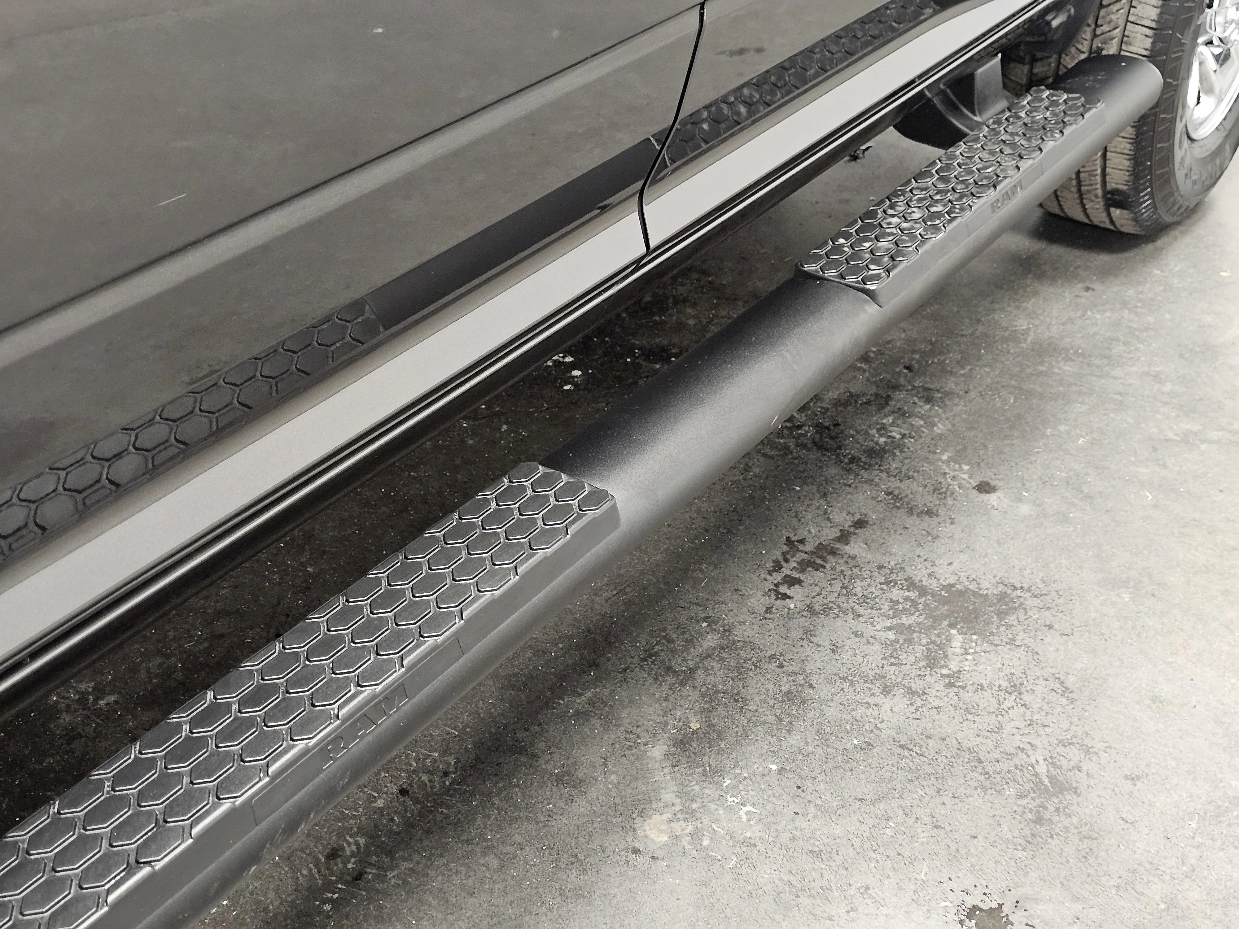 New 2026 Granite Crystal Metallic Clearcoat RAM Tradesman image 10