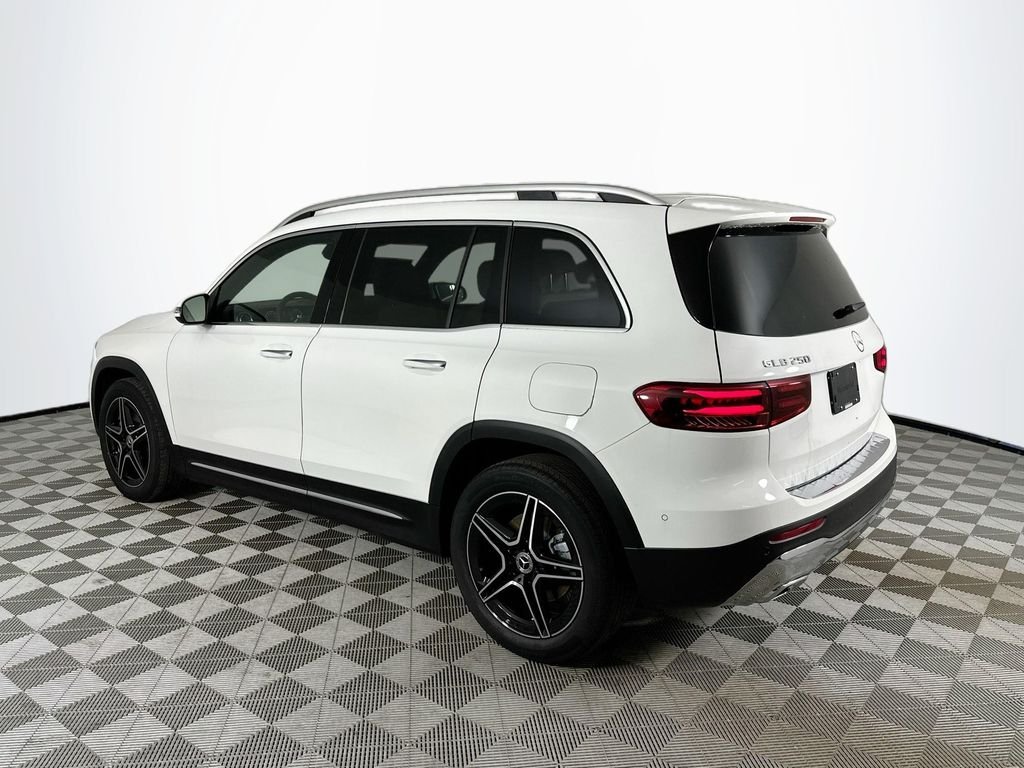 New 2026 Polar White Mercedes-Benz GLB 250 image 5