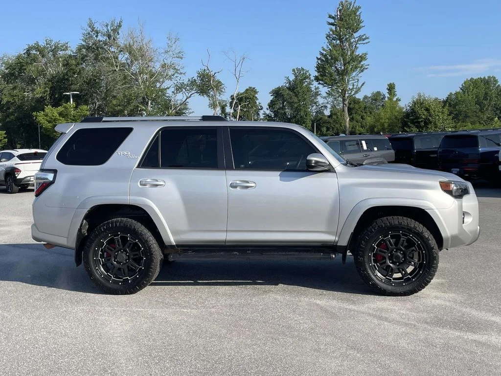 2017 Toyota 4Runner Off-Road Premium - Photo 33