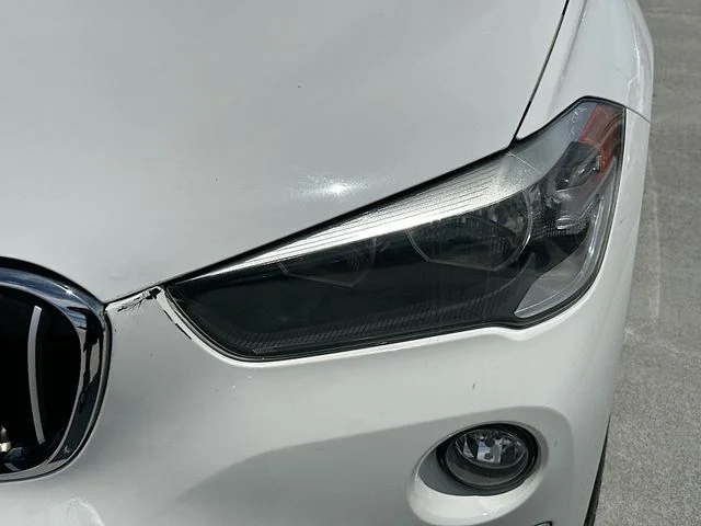 Used 2019 White BMW sDrive28i image 31