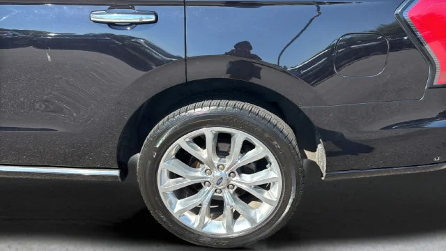 Used 2019 Black Ford Platinum image 44