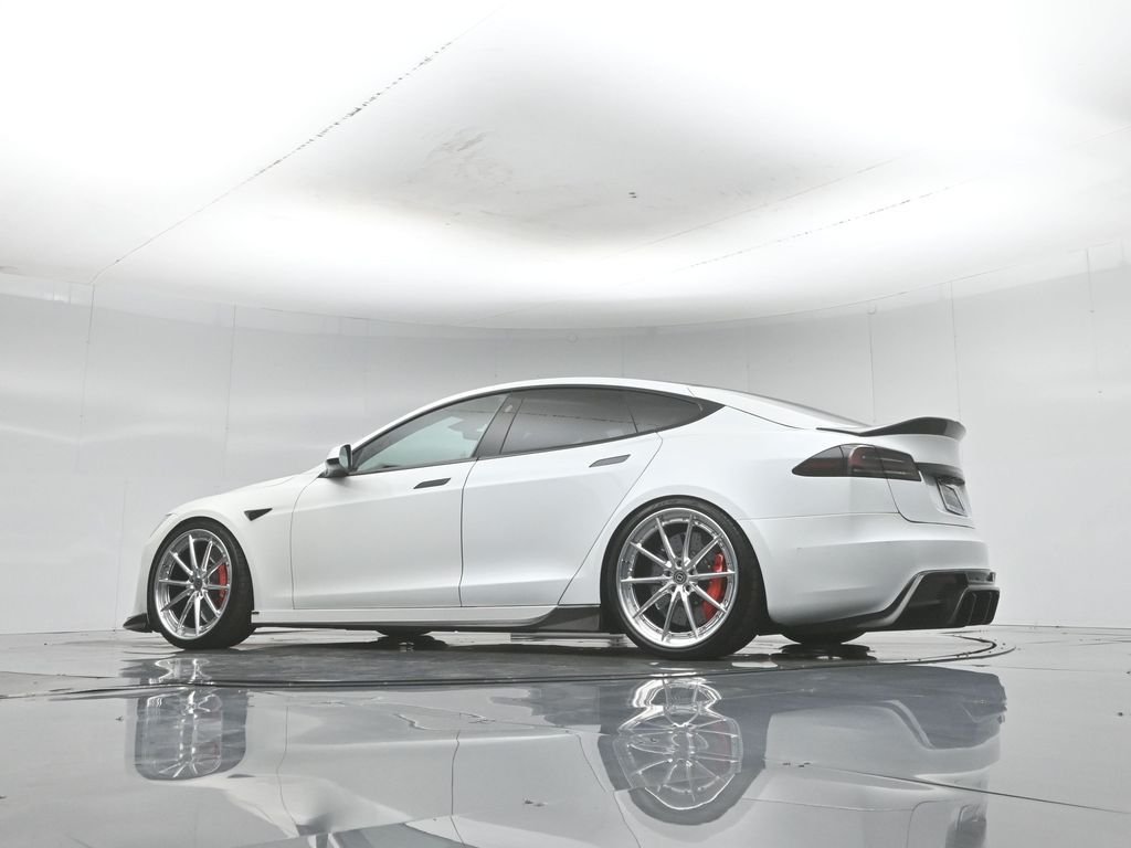 Used 2022 White Tesla Plaid image 49