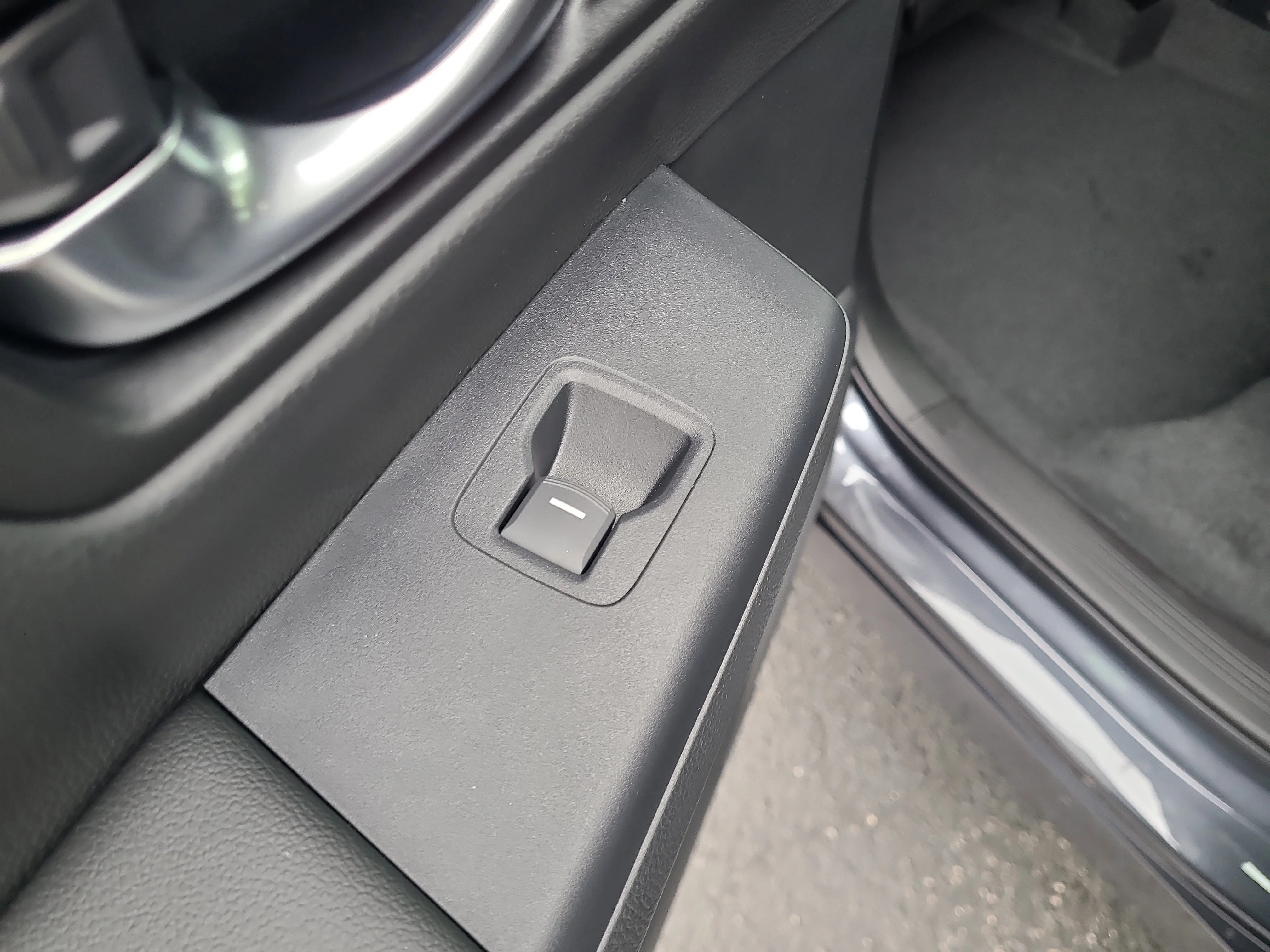 New 2026 Solar Silver Metallic Honda LX image 21