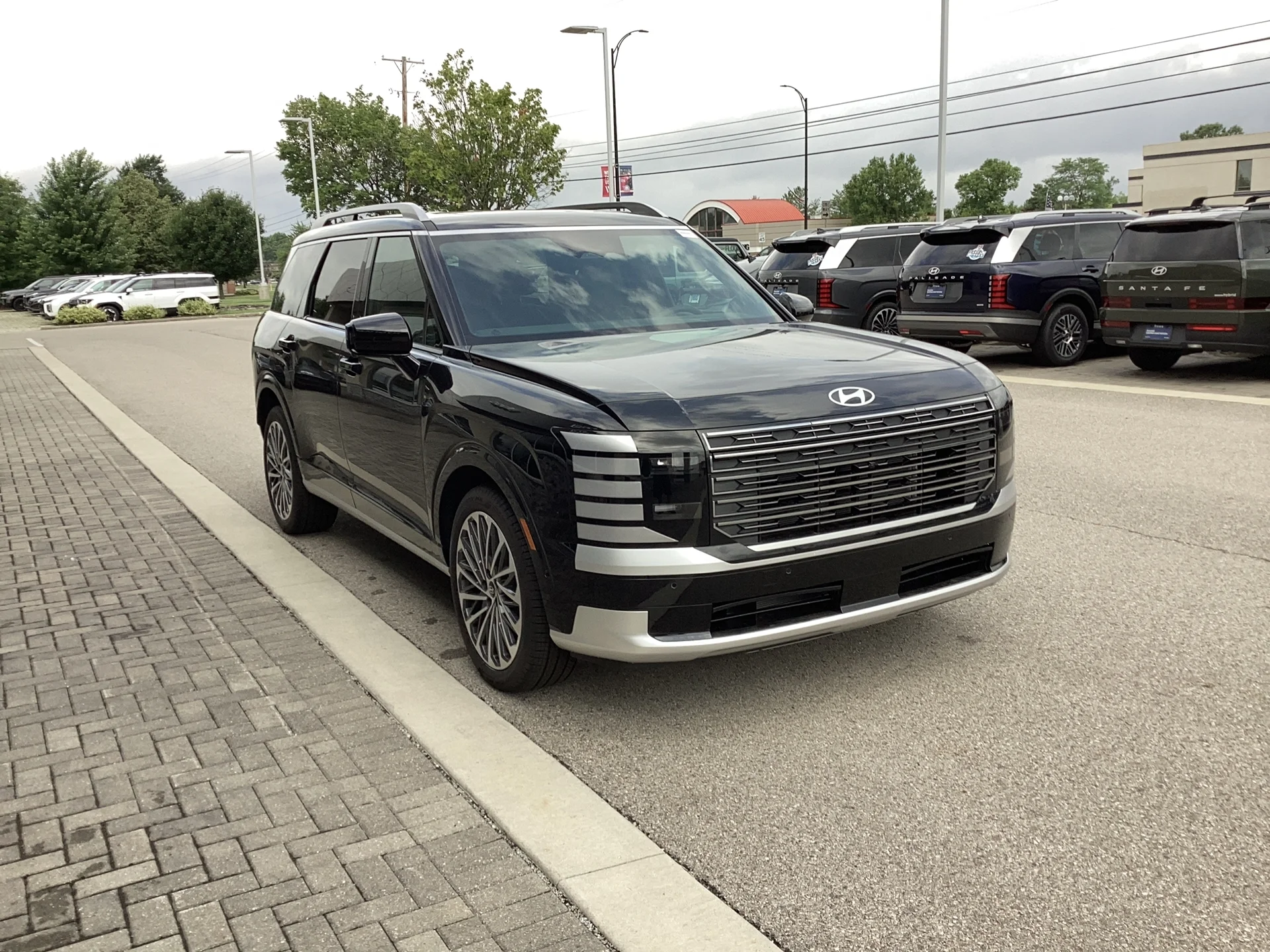 New 2026 Abyss Black Pearl Hyundai Calligraphy image 5