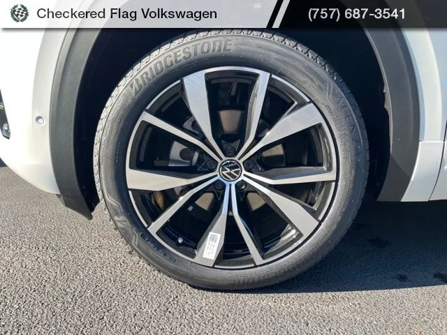 New 2026 White Volkswagen 2.0T SEL Premium R-Line image 5