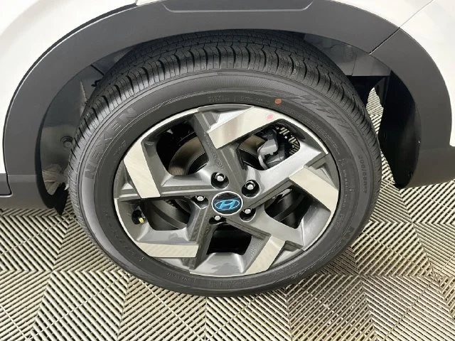 New 2026 Hyundai VENUE SEL
