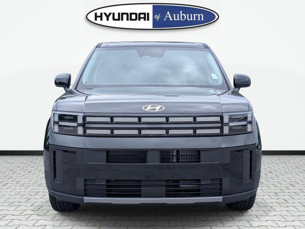 New 2026 Black Hyundai SE FWD image 2