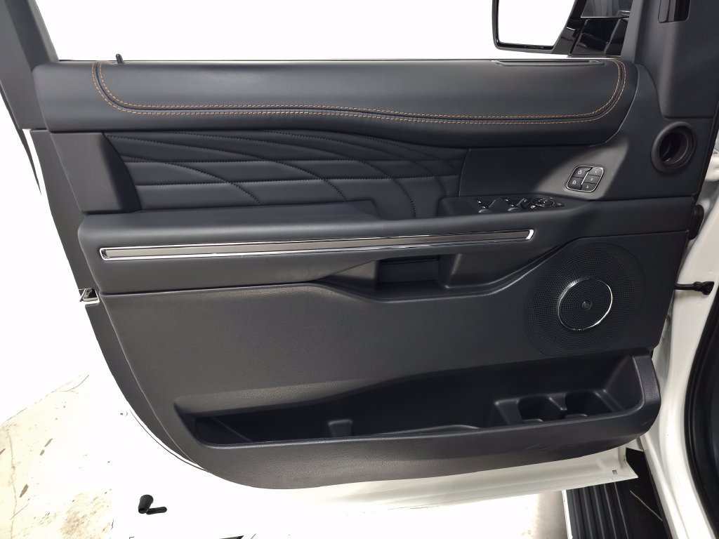 Used 2024 White Ford Platinum image 17