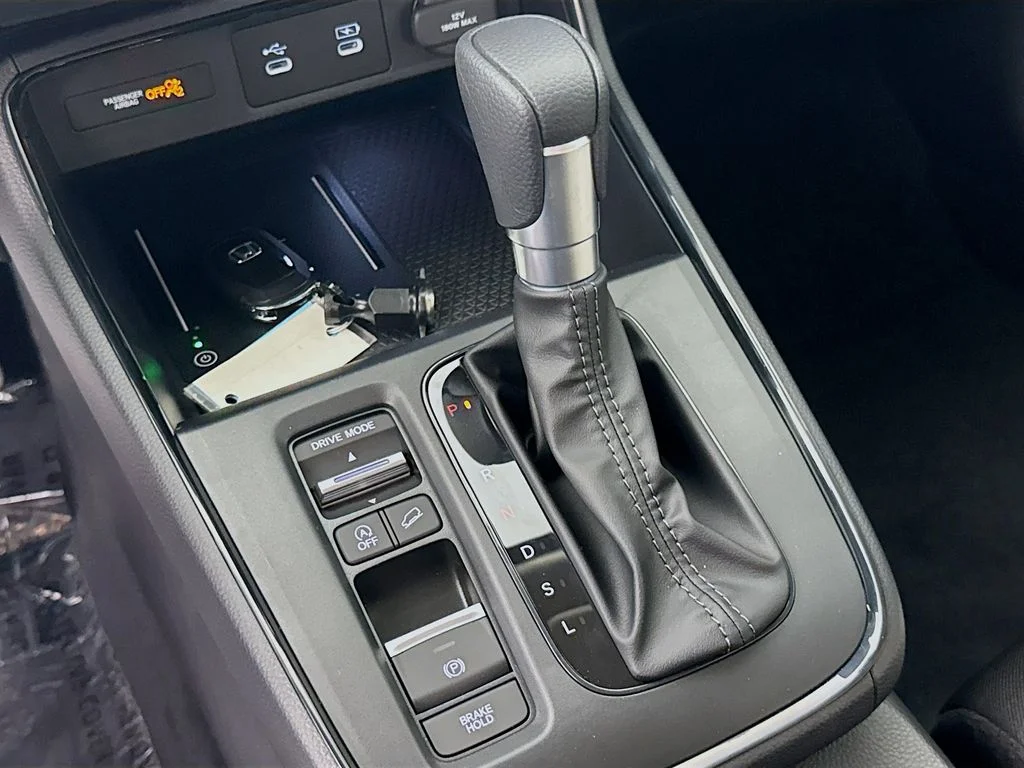 New 2026 Platinum White Pearl Honda LX image 24