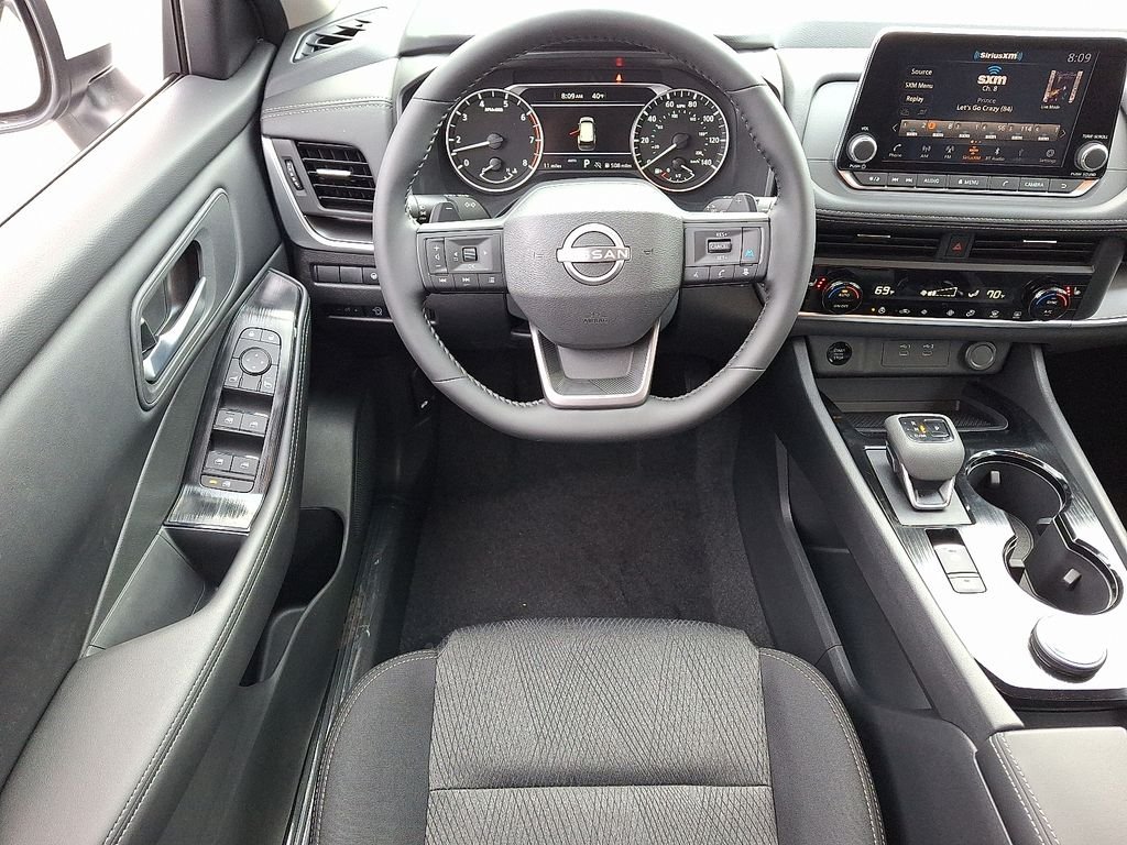 2026 Nissan Rogue SV - Photo 7